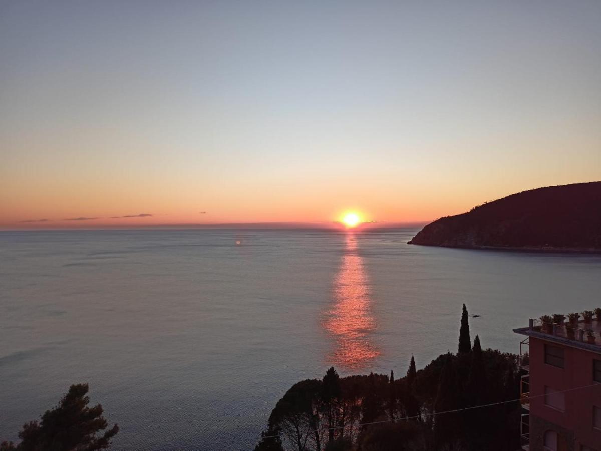 A & M House Appartement Moneglia Buitenkant foto