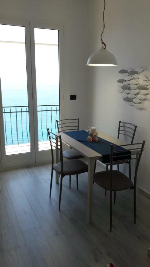 A & M House Appartement Moneglia Buitenkant foto